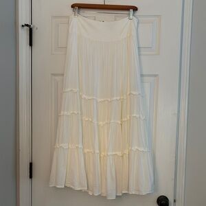 Elegant White Tiered Anthropologie skirt